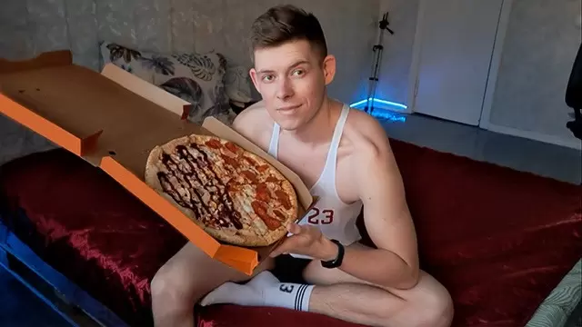 Cumming On Pizza gift baskets