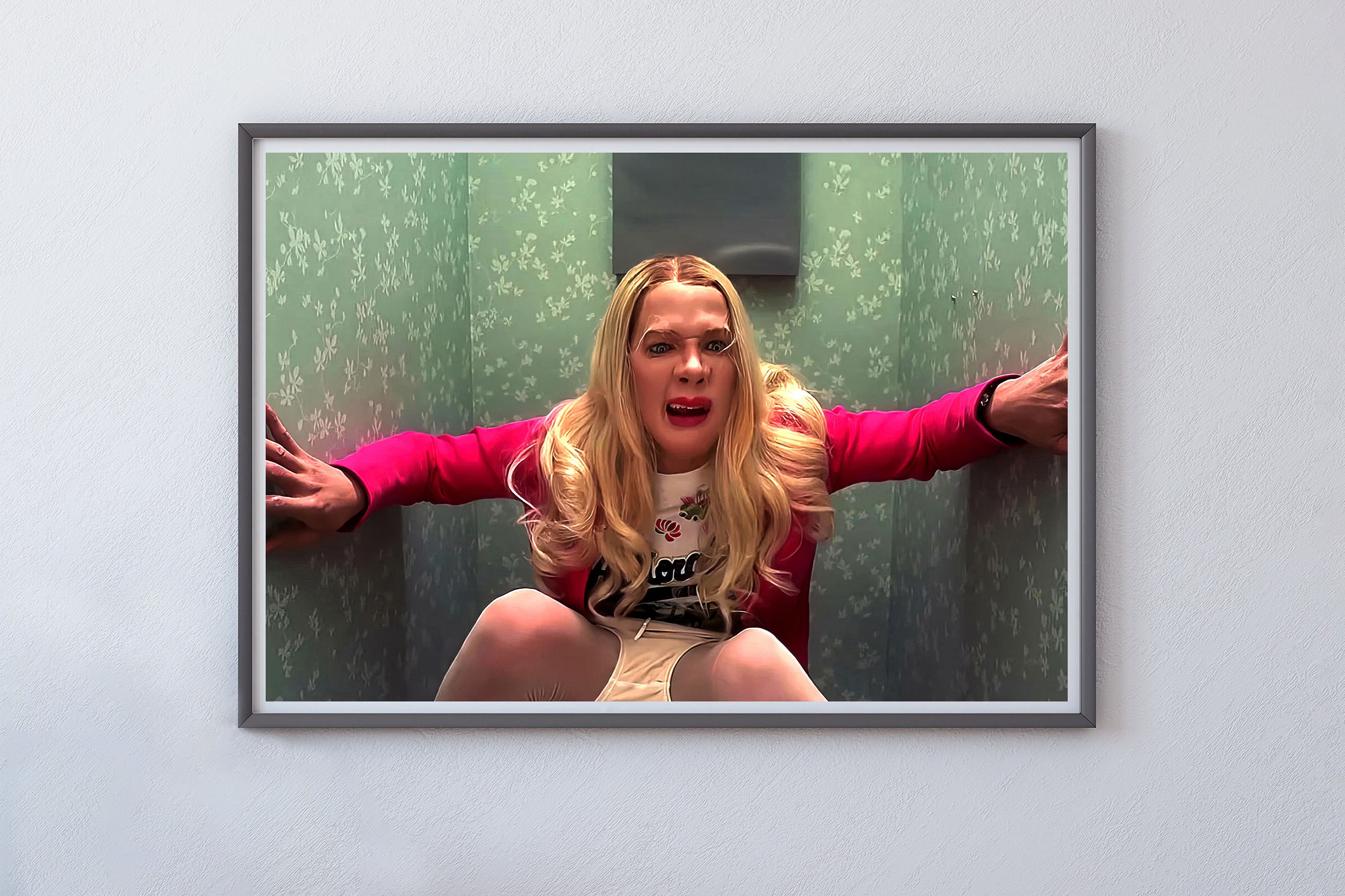 april currie recommends White Chicks Bathroom Scene