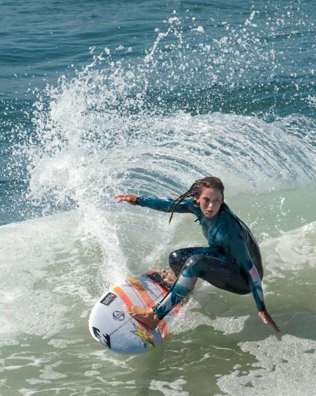 arleen blycker recommends naked chicks surfing pic