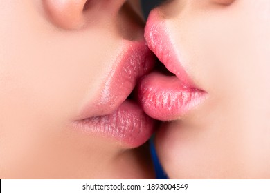 Best of Wet lesbian kissing