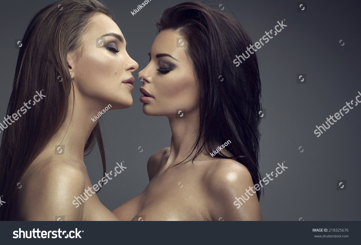 andrew enterline add photo hot chicks kissing hot chicks