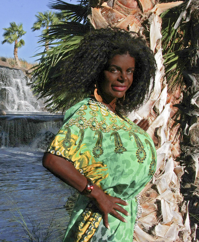 ebony hugetits up anal ebony hugetits