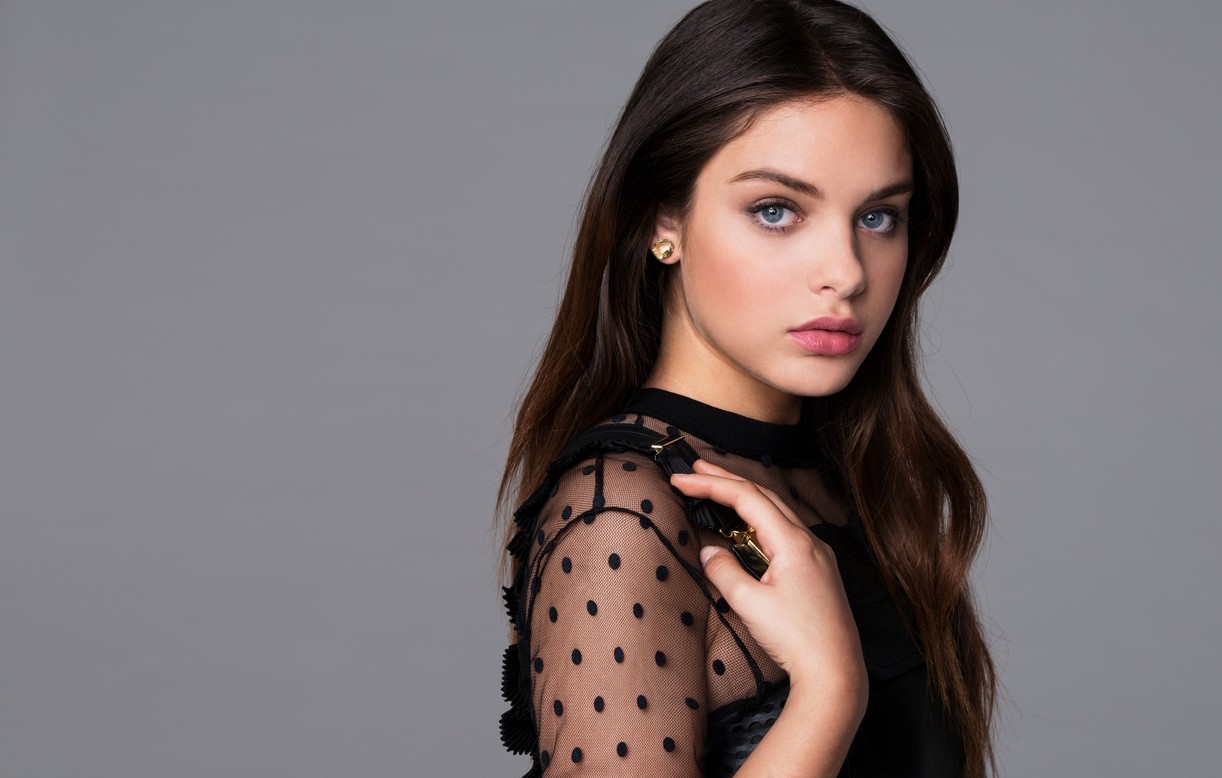 demar young recommends odeya rush naked pic