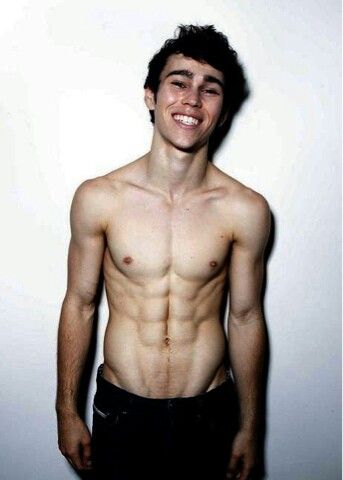 darek pellegrini recommends max schneider naked pic