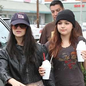 ari bis recommends Ariel Winter Leaked Nudes