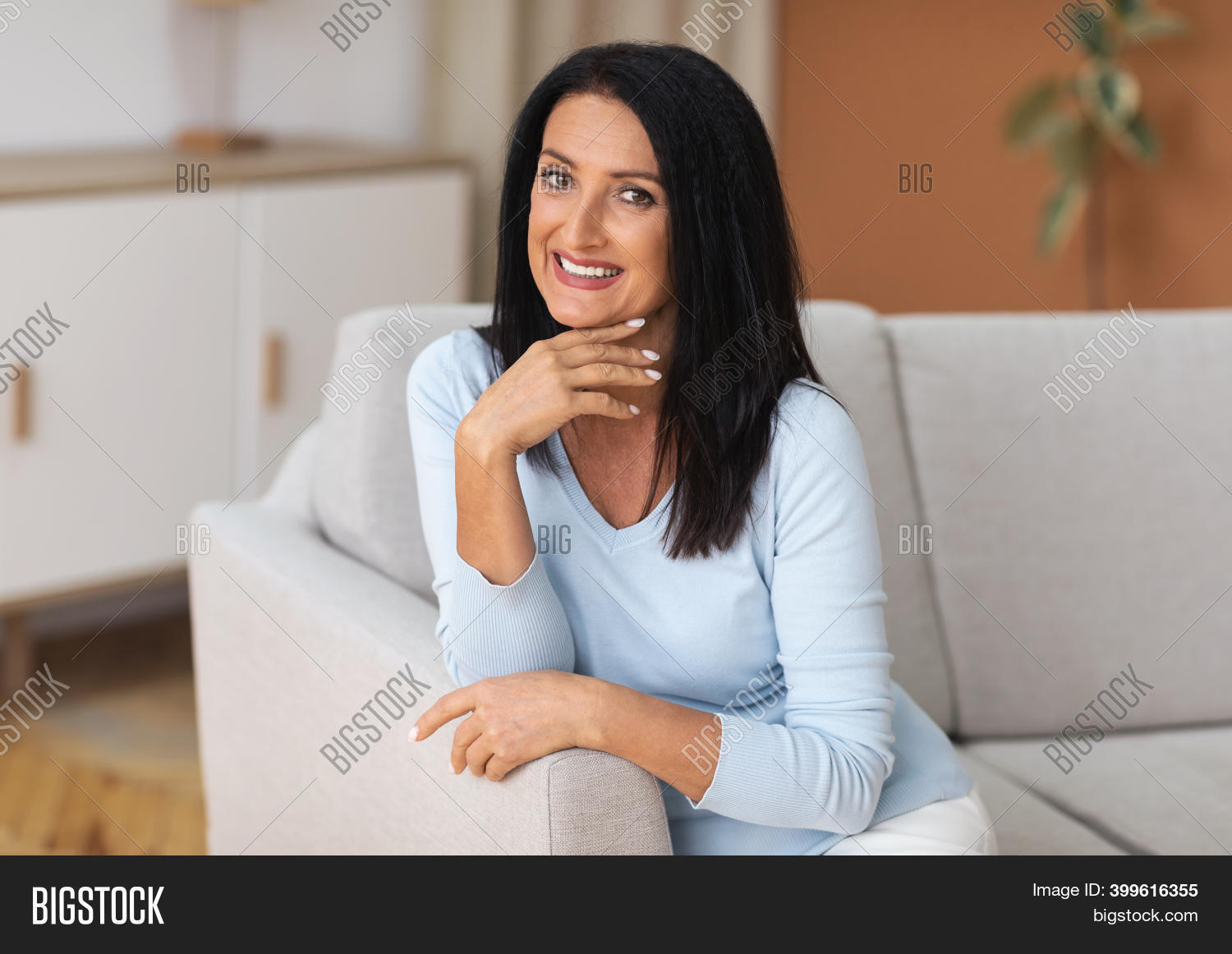 crystal adderley recommends Middle Aged Brunette Woman