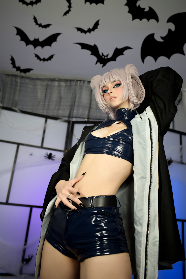 debbie hawk add uncensored cosplay photo