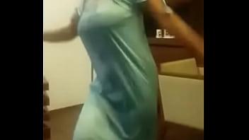 hot chicks dancing nude