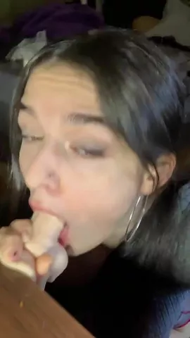 amanda baskerville recommends thot deepthroat pic