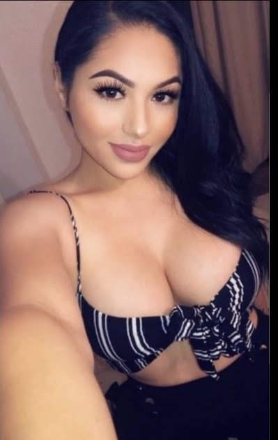 Latina Big Boobs Tube in bris