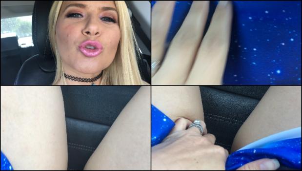 daniyal akhtar share anikka albrite onlyfans photos