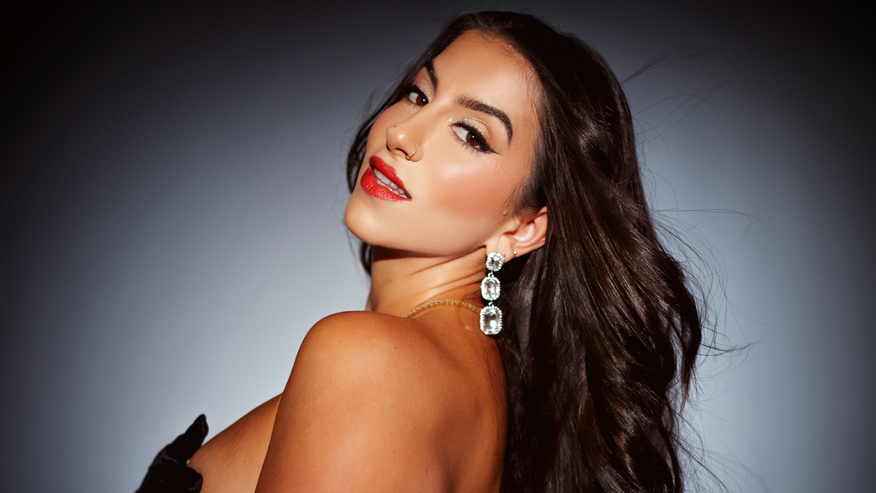Onlyfans Queen leon anal beverly gray recommends Onlyfans Queen