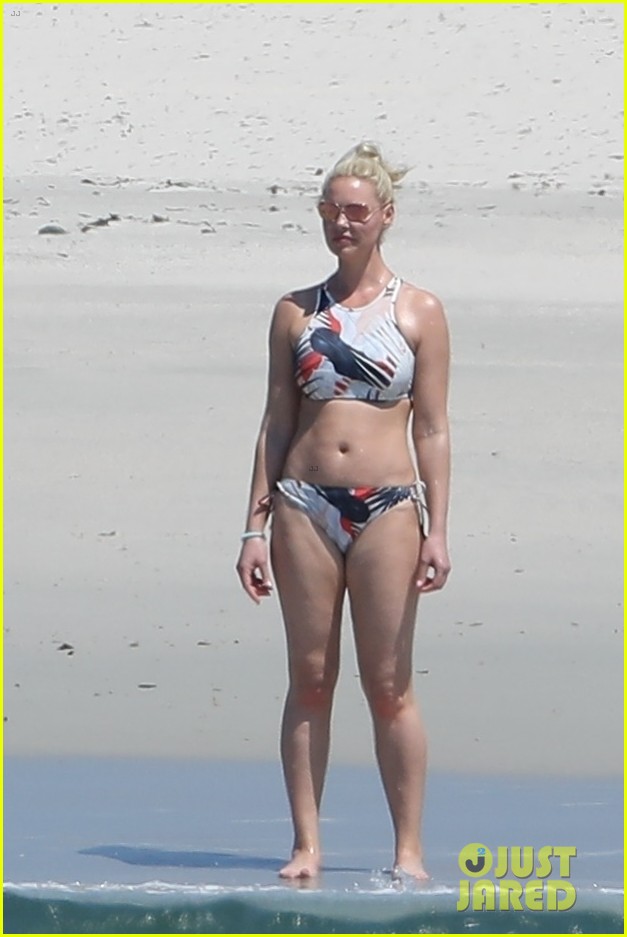 alton hayes add photo katherine heigl bikini