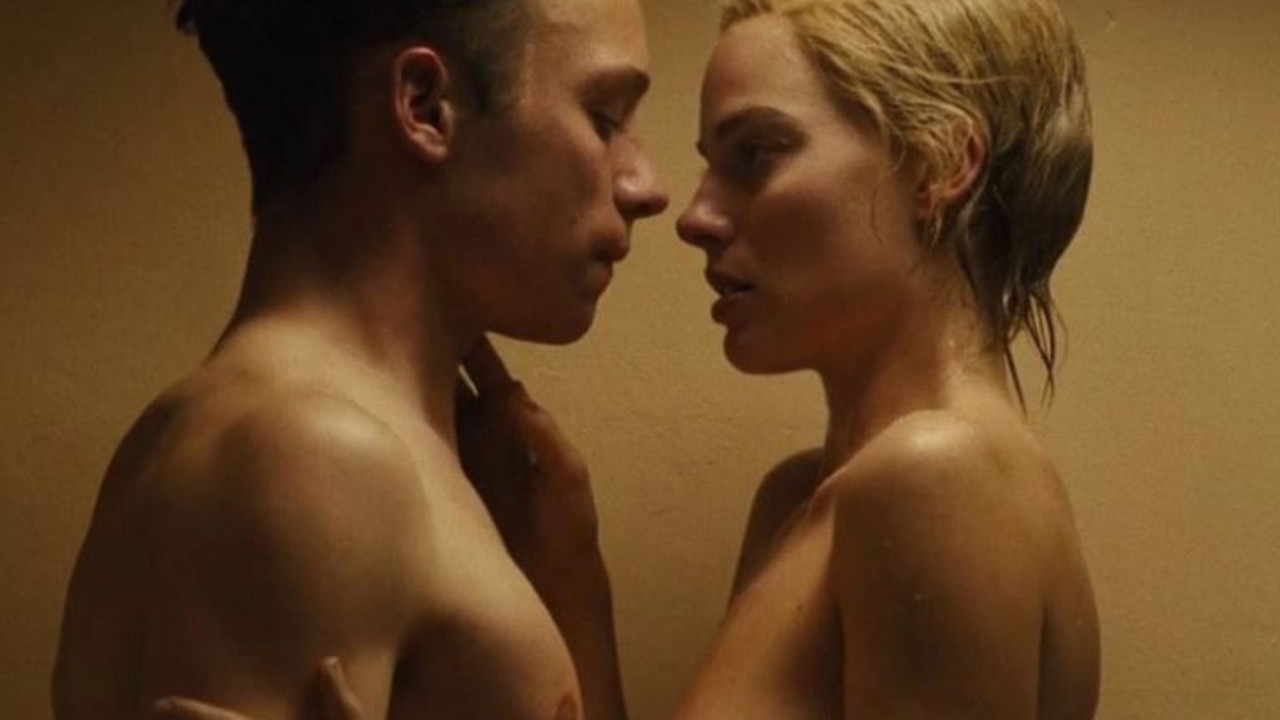 christine wolverton share margot robbie frontal nude photos