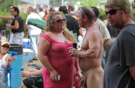 bbw nude in public