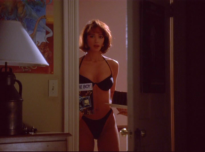 andy tickle recommends lauren holly bikini pic