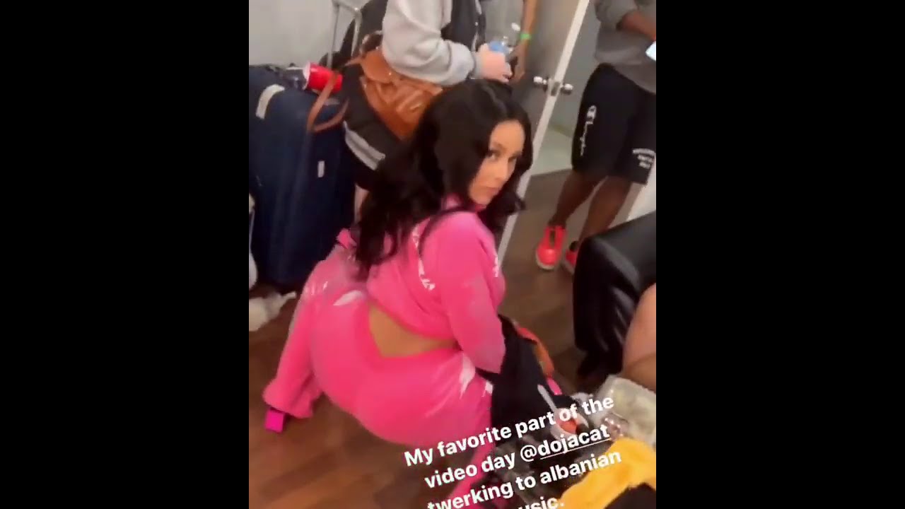 brittany chastang recommends doja cat twerking pic