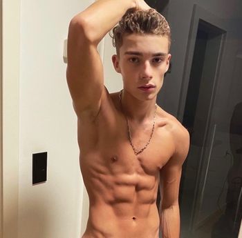 romeo twink naked