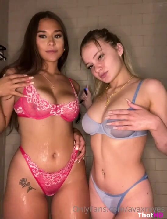 cheri beard recommends Avaxreyes Tits