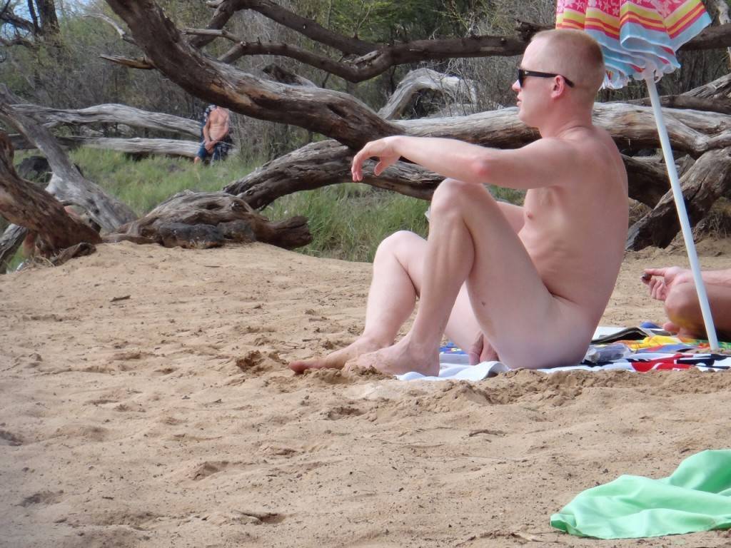 andrew pulford recommends nude sunbathing male pic