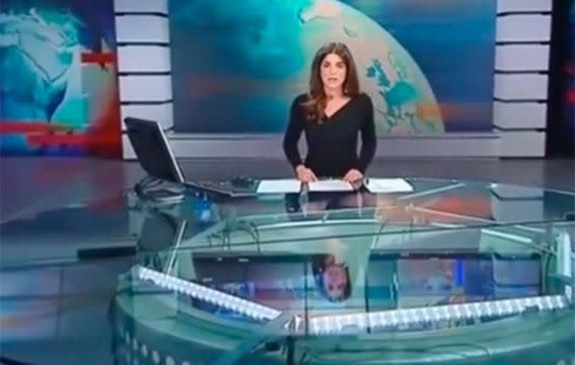 colette pretorius recommends Anchorwoman Translucent Desk