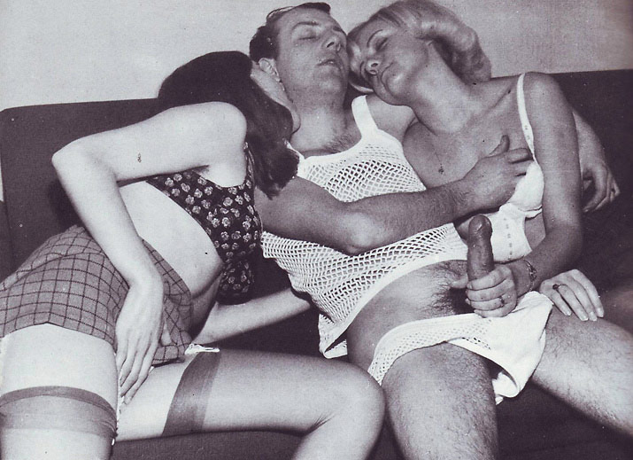 cameron kelsey recommends threesome vintage porn pic