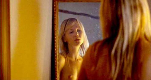 Adelaide Clemens Nude wallpaper apk