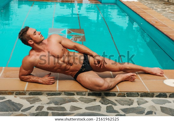 dairo add photo men in wet speedo