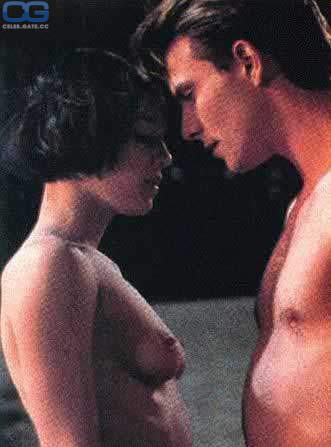 chris cardell recommends samantha mathis nude pic