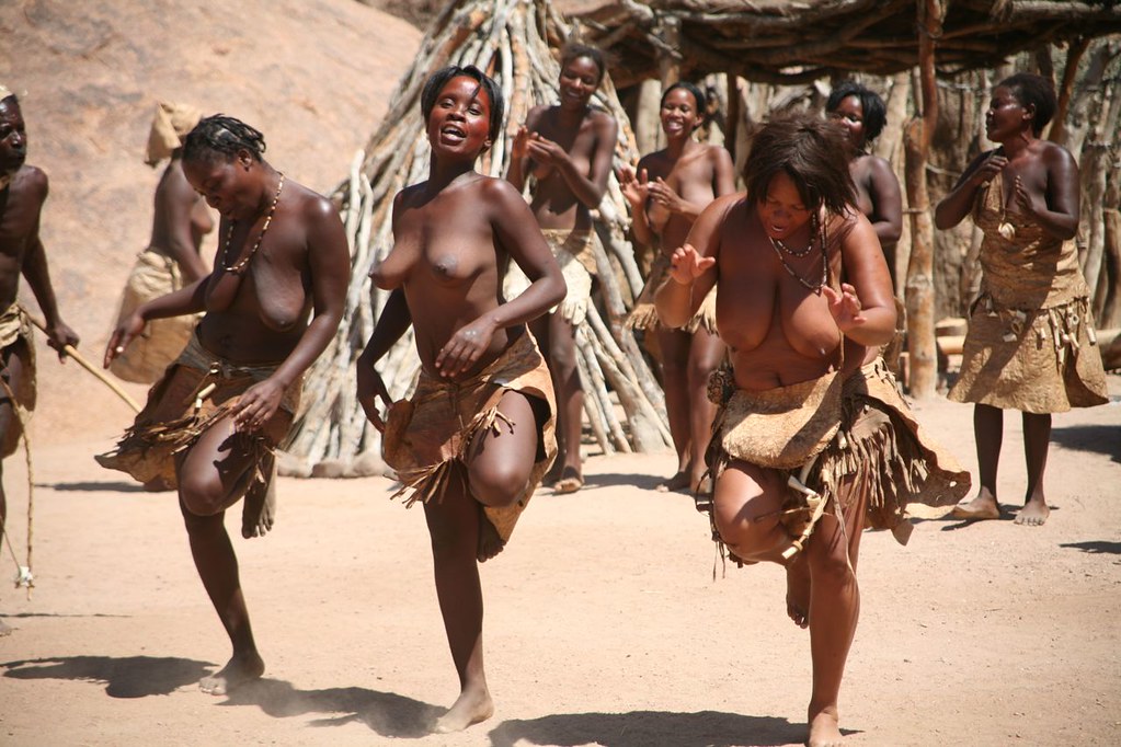 african naked tribal