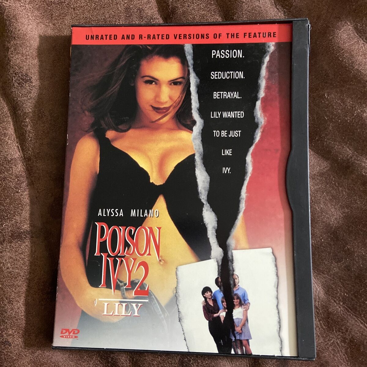 becca nash recommends Alyssa Milano Poison Ivy