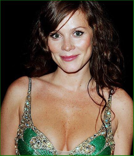 doug oblak recommends Anna Friel Hot