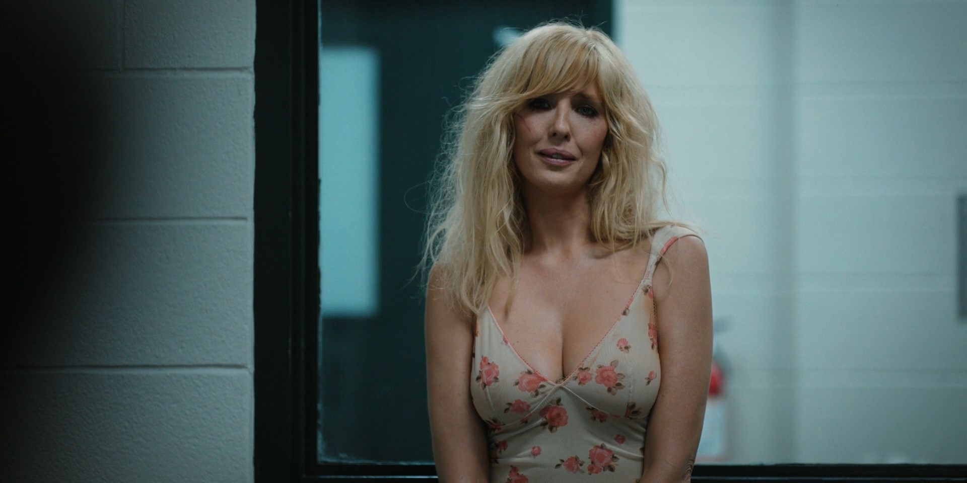 april jenkinson add kelly reilly naked photo