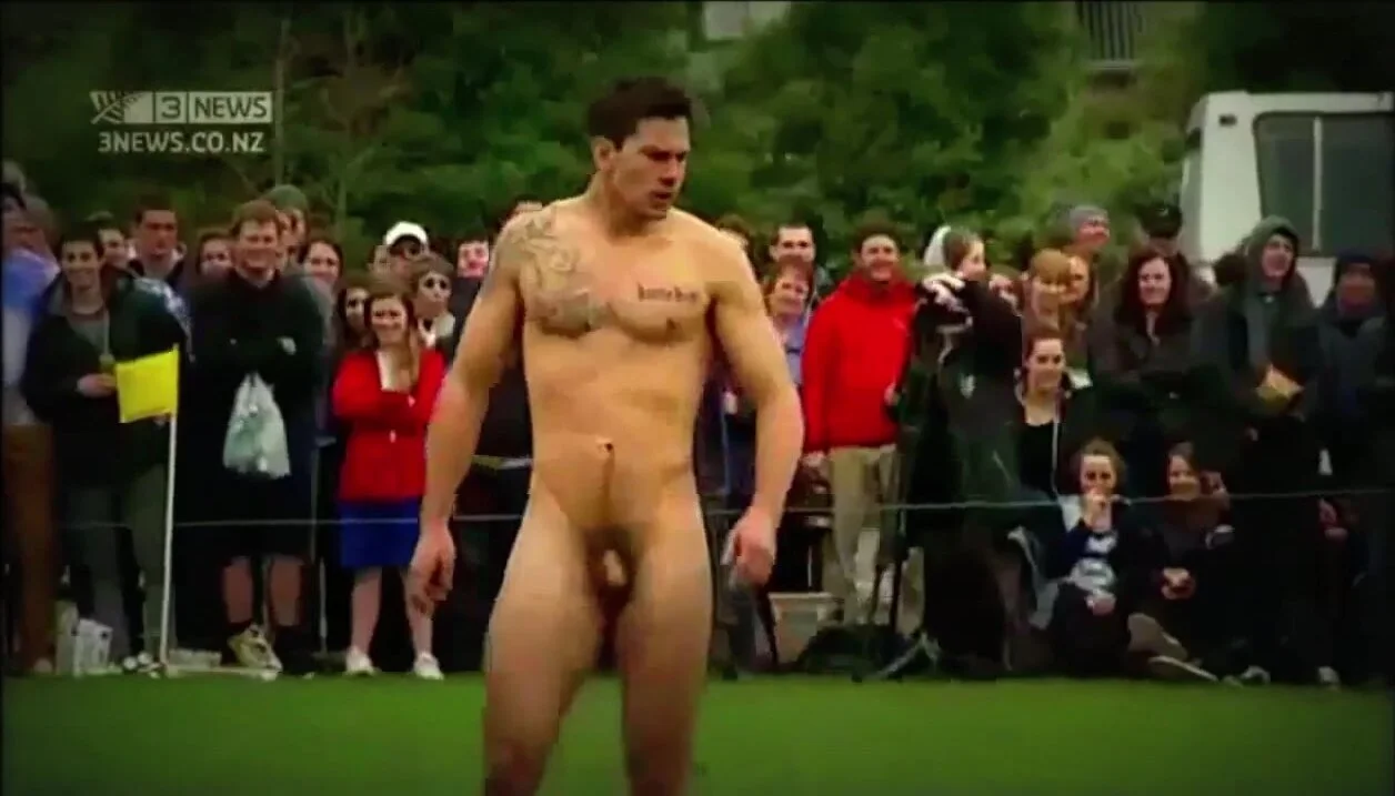 alex puke recommends Naked New Zealand Men