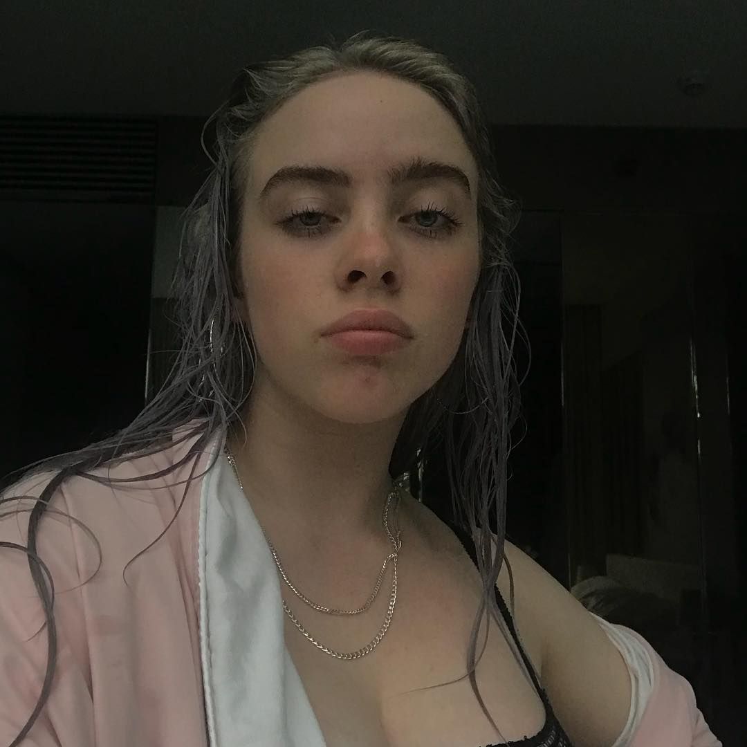 Billie Eilish Fapping intimo foto