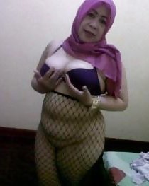 cherry gal recommends Bokep Tante Jilbab