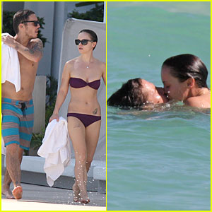 brian saban recommends Christina Ricci In Bikini