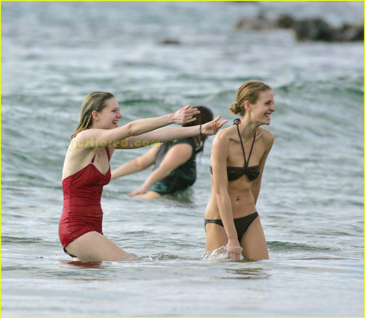 danilo gonzales jr recommends Kirsten Dunst Bikini