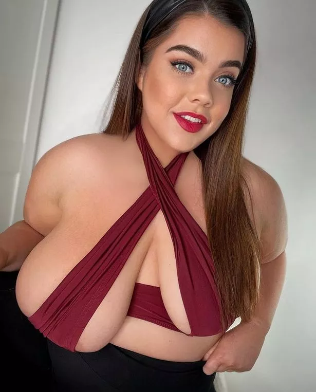 carrie hicks share huge breasts exposed