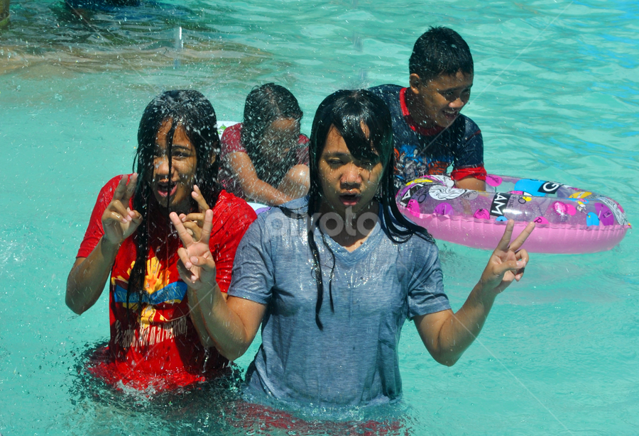 Candid Water Park bridget hentai