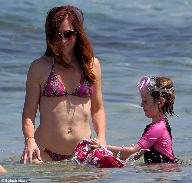 darren echols add photo alyson hannigan in a bikini