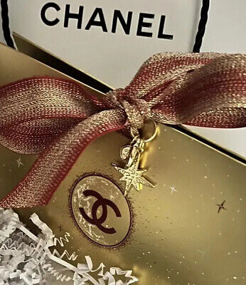 danae foster recommends chanel star pic