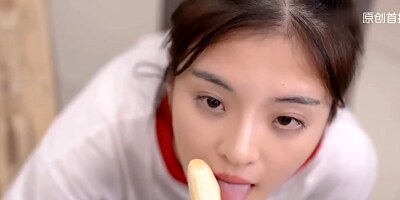 christine delargy share chinese porn banana photos