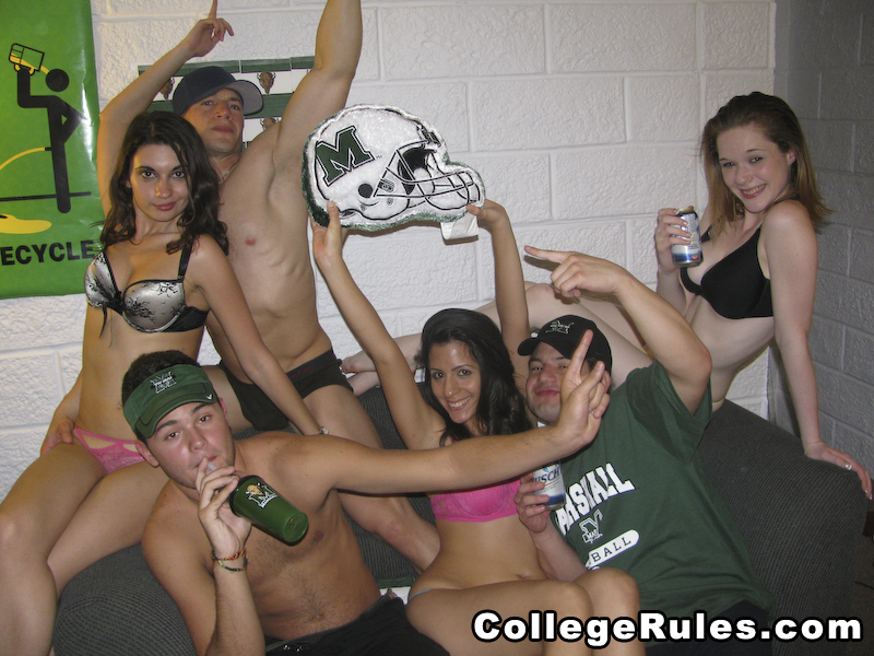 College Rules Twister up gangbang