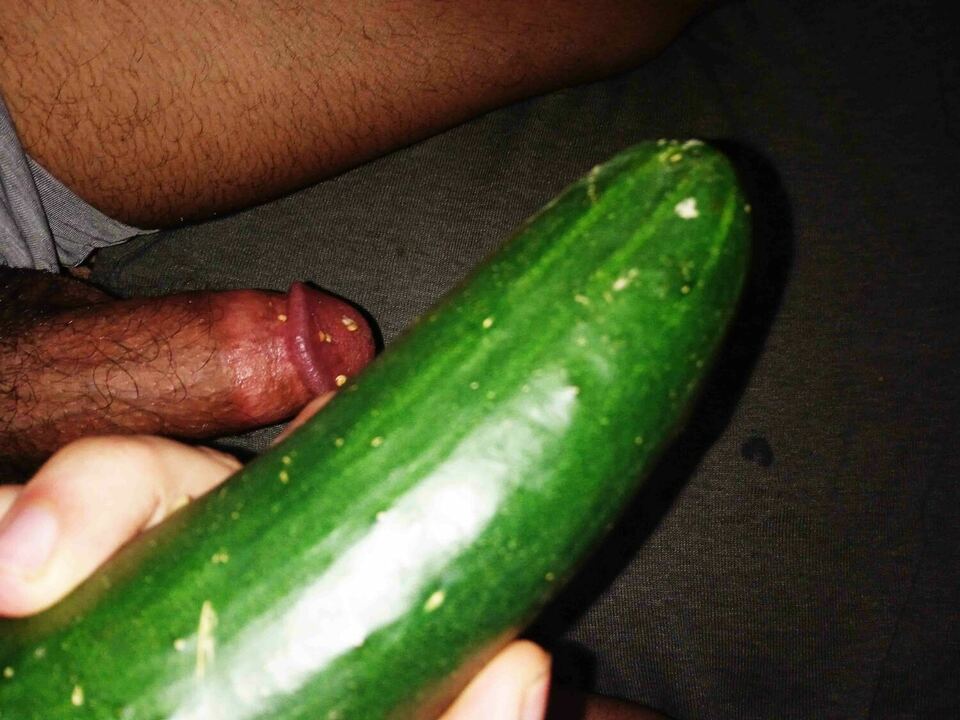 darik peterson recommends Cucumber Masterbation