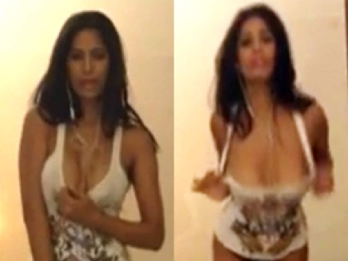 bebek panggang recommends Leaked Video Of Poonam Pandey