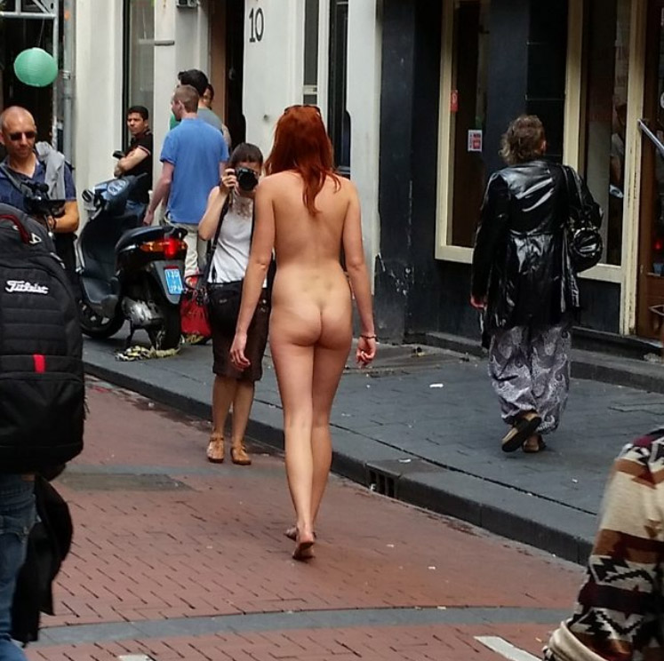 bettina genovese recommends naked walking women pic