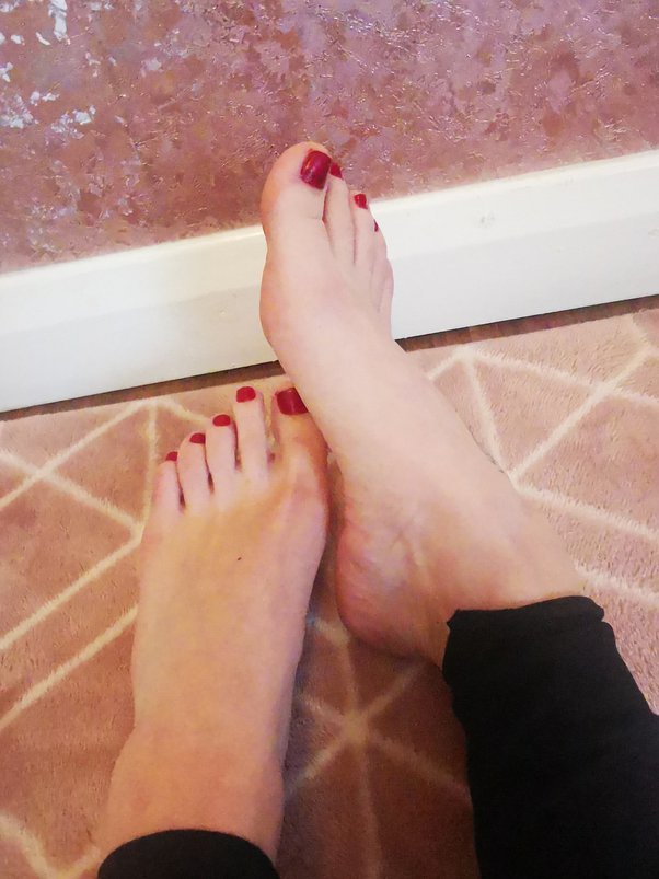 christopher fury recommends sexy red sucking toes pic