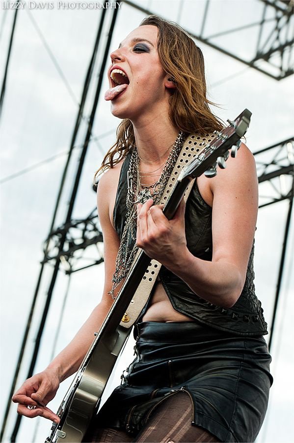 chad bechtold recommends lzzy hale sexy pic