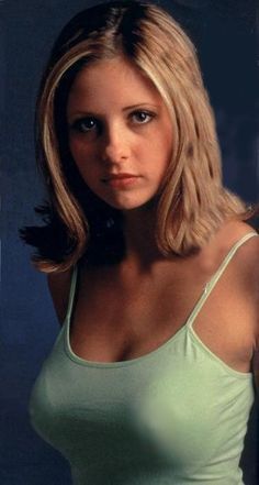 dennis kai add photo sarah michelle gellar nipples